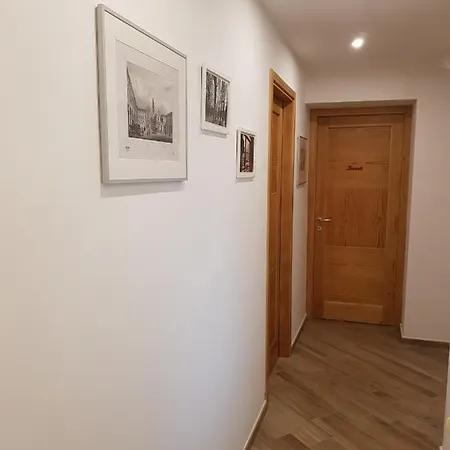 Nocleg ze śniadaniem La Corte